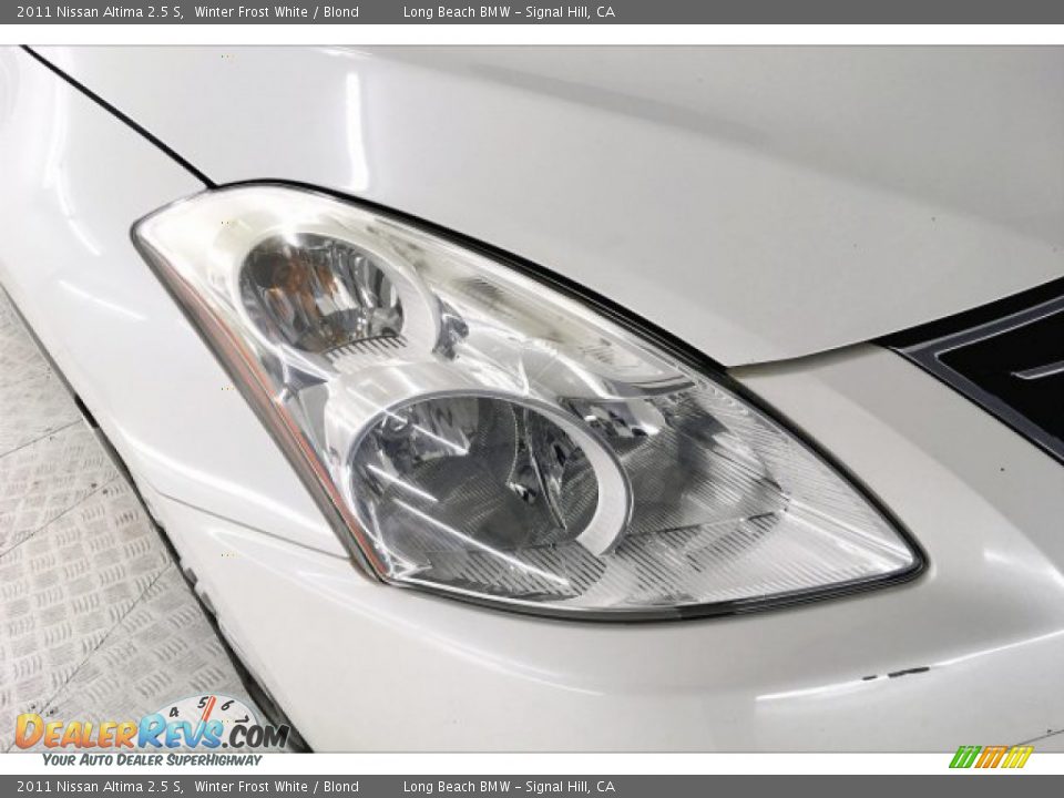 2011 Nissan Altima 2.5 S Winter Frost White / Blond Photo #26
