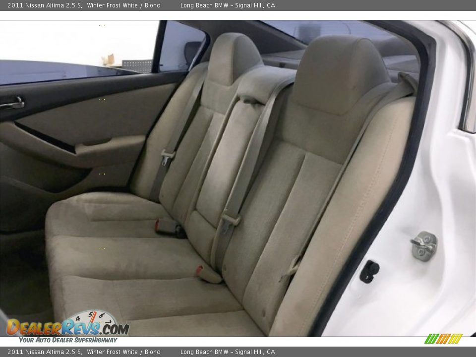 2011 Nissan Altima 2.5 S Winter Frost White / Blond Photo #31