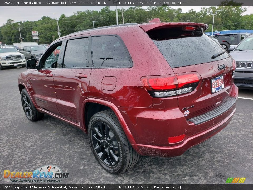2020 Jeep Grand Cherokee Altitude 4x4 Velvet Red Pearl / Black Photo #4