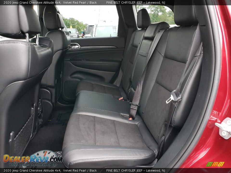 2020 Jeep Grand Cherokee Altitude 4x4 Velvet Red Pearl / Black Photo #6