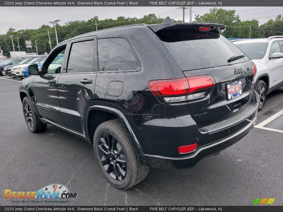 2020 Jeep Grand Cherokee Altitude 4x4 Diamond Black Crystal Pearl / Black Photo #4