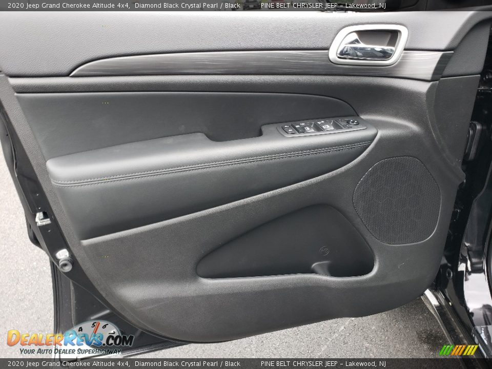 2020 Jeep Grand Cherokee Altitude 4x4 Diamond Black Crystal Pearl / Black Photo #8