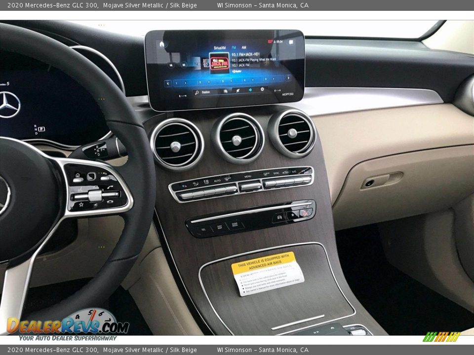 Controls of 2020 Mercedes-Benz GLC 300 Photo #6