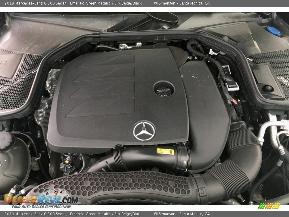 2019 Mercedes-Benz C 300 Sedan Emerald Green Metallic / Silk Beige/Black Photo #8