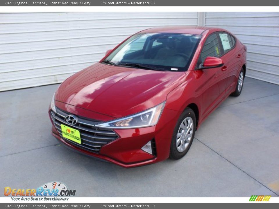 2020 Hyundai Elantra SE Scarlet Red Pearl / Gray Photo #4