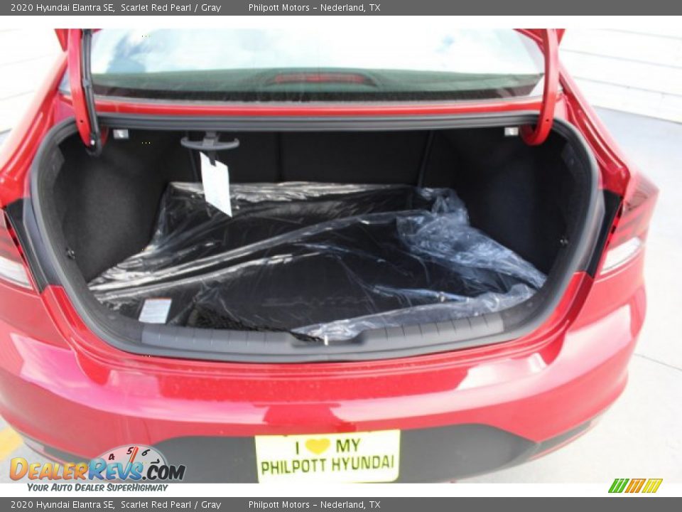 2020 Hyundai Elantra SE Scarlet Red Pearl / Gray Photo #23