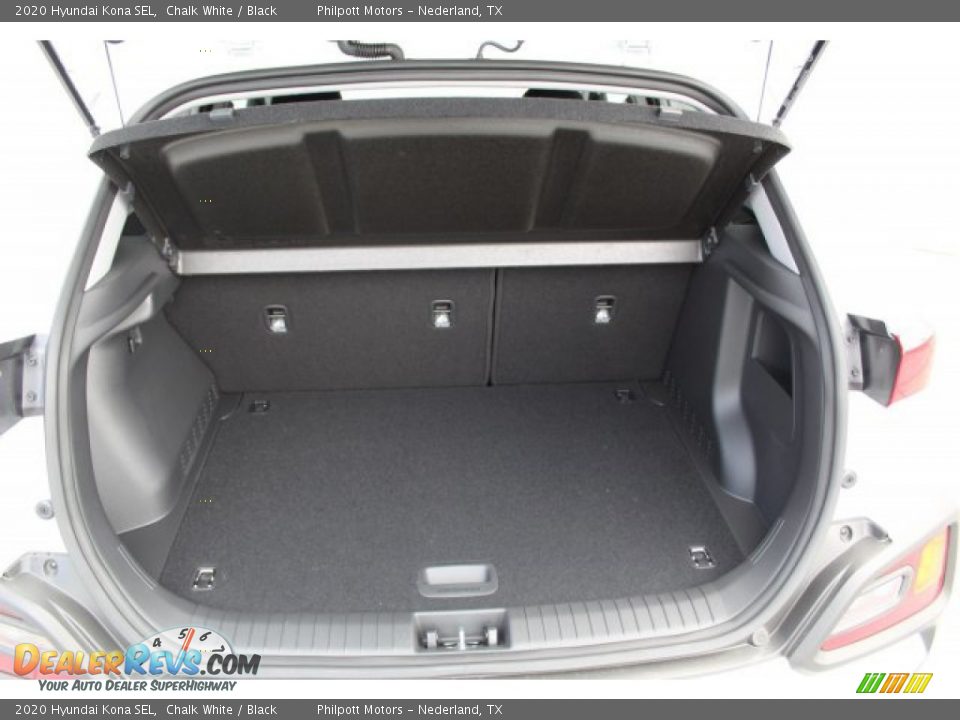 2020 Hyundai Kona SEL Chalk White / Black Photo #24