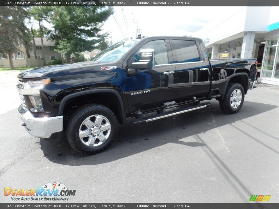 Front 3/4 View of 2020 Chevrolet Silverado 2500HD LTZ Crew Cab 4x4 Photo #1