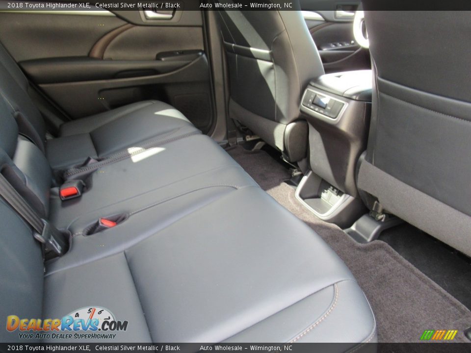 2018 Toyota Highlander XLE Celestial Silver Metallic / Black Photo #12