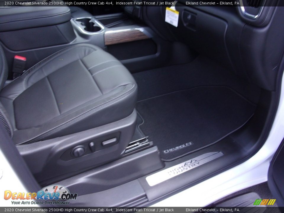 2020 Chevrolet Silverado 2500HD High Country Crew Cab 4x4 Iridescent Pearl Tricoat / Jet Black Photo #18