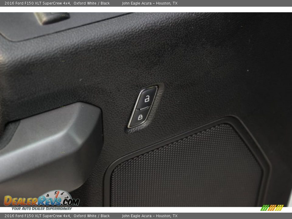 2016 Ford F150 XLT SuperCrew 4x4 Oxford White / Black Photo #16