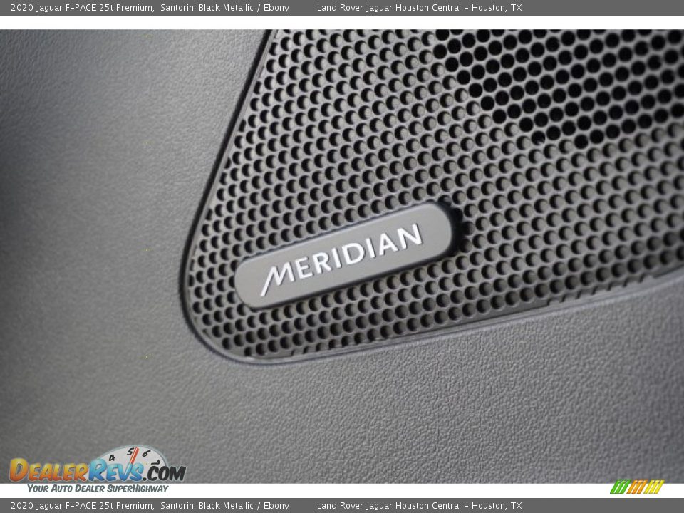 2020 Jaguar F-PACE 25t Premium Santorini Black Metallic / Ebony Photo #31