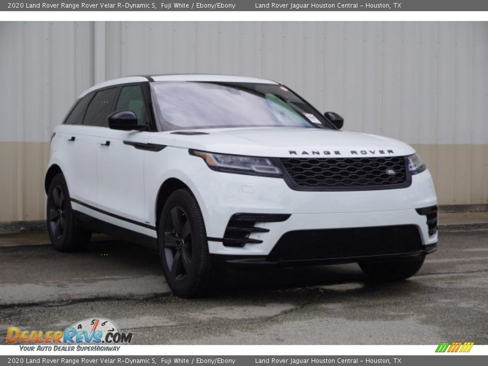 Front 3/4 View of 2020 Land Rover Range Rover Velar R-Dynamic S Photo #3