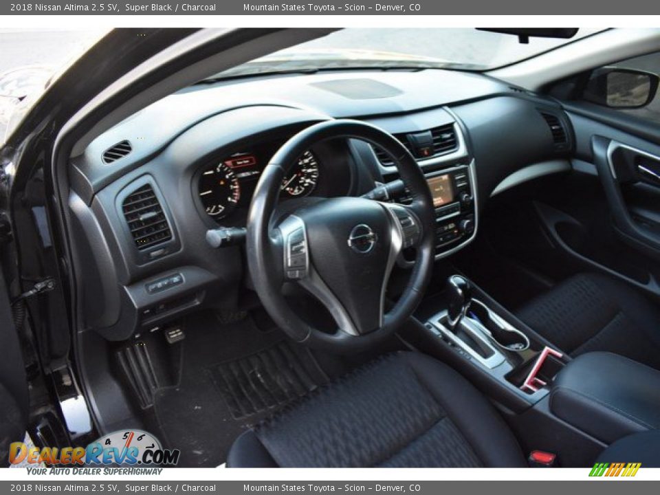 2018 Nissan Altima 2.5 SV Super Black / Charcoal Photo #10