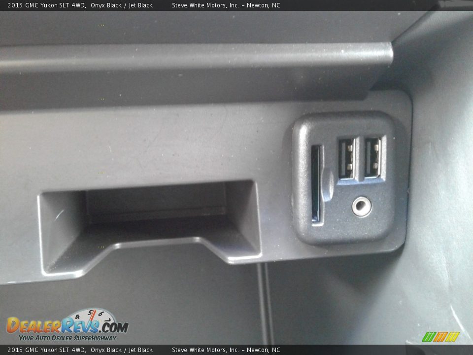 2015 GMC Yukon SLT 4WD Onyx Black / Jet Black Photo #32