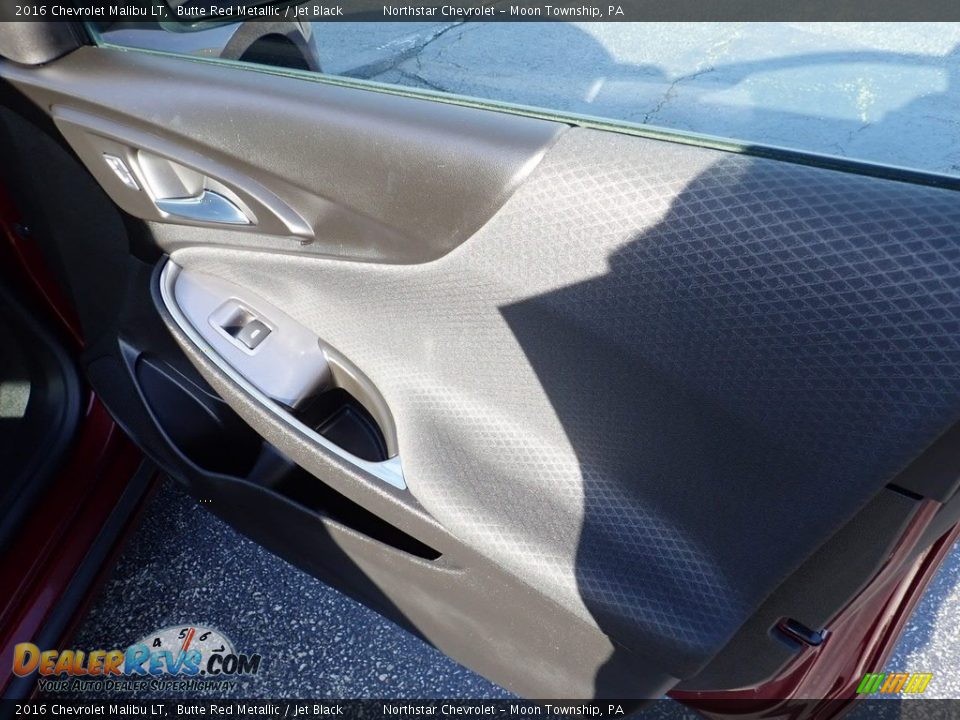 2016 Chevrolet Malibu LT Butte Red Metallic / Jet Black Photo #16