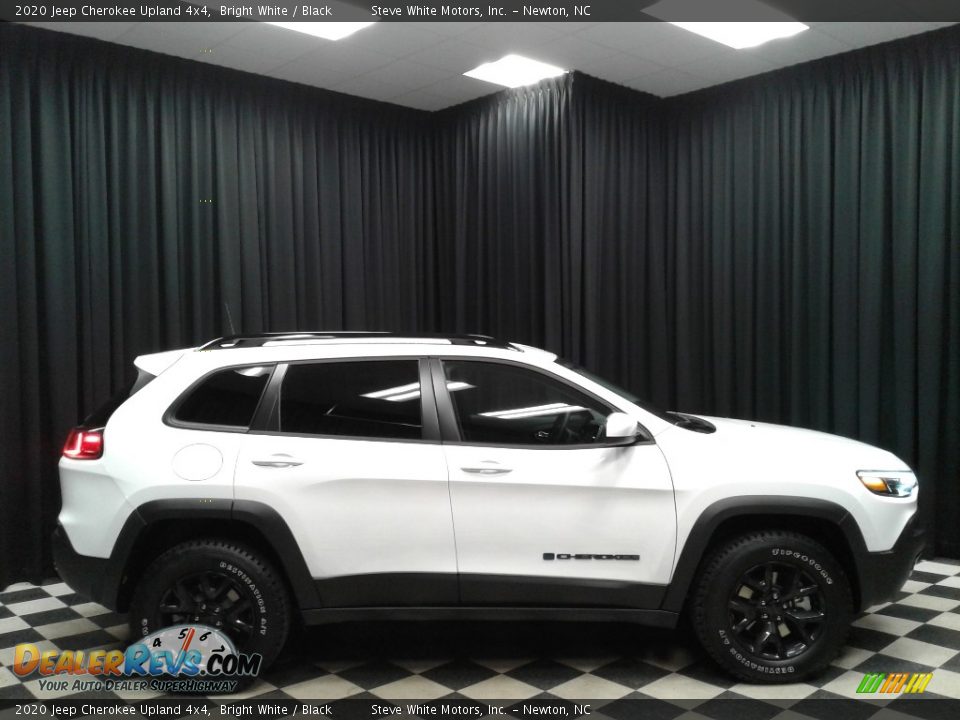 2020 Jeep Cherokee Upland 4x4 Bright White / Black Photo #5