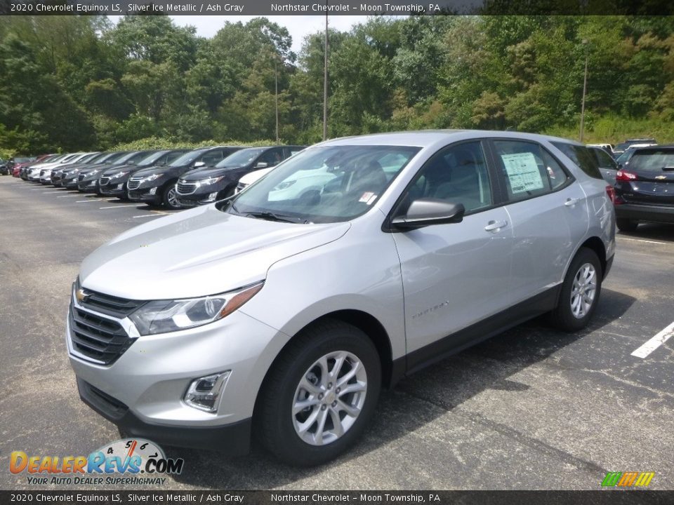 Front 3/4 View of 2020 Chevrolet Equinox LS Photo #1