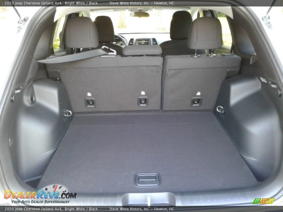 2020 Jeep Cherokee Upland 4x4 Bright White / Black Photo #12