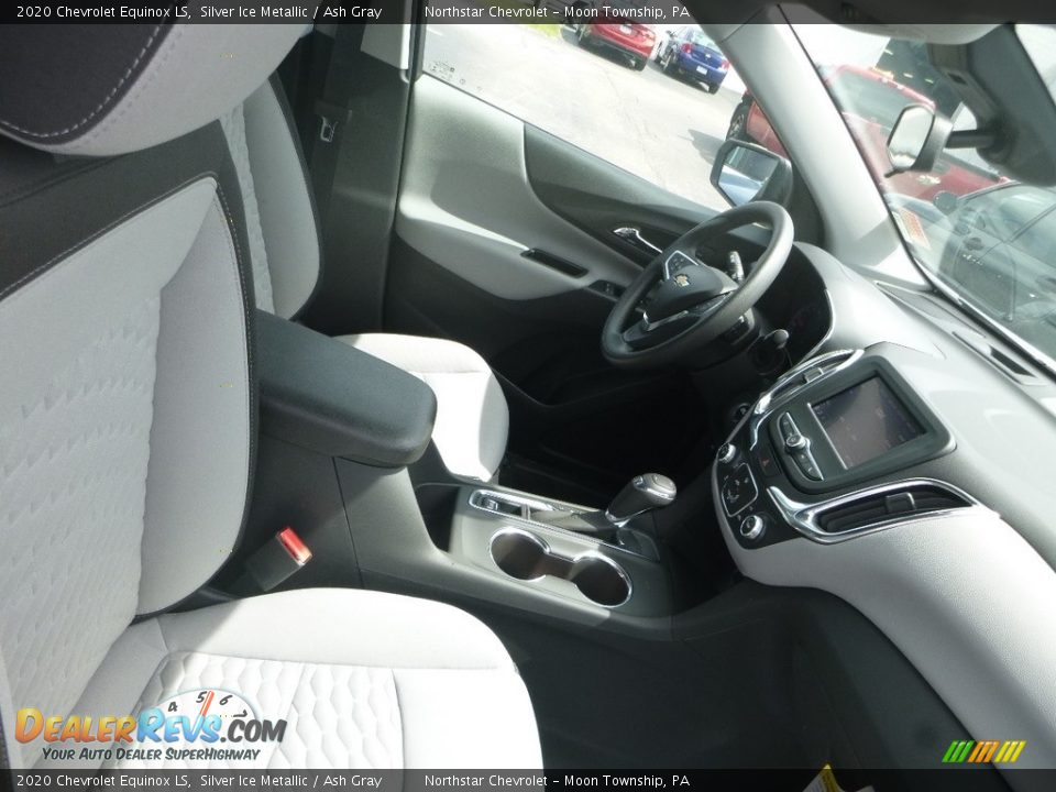 2020 Chevrolet Equinox LS Silver Ice Metallic / Ash Gray Photo #9