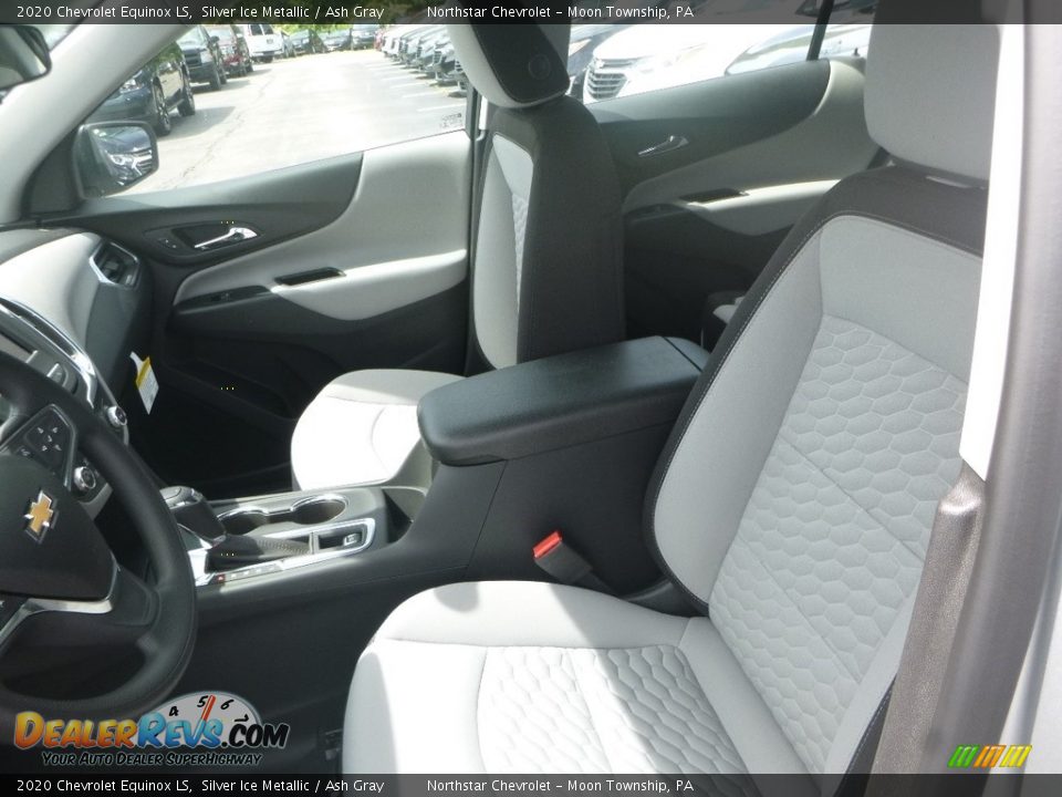 2020 Chevrolet Equinox LS Silver Ice Metallic / Ash Gray Photo #13