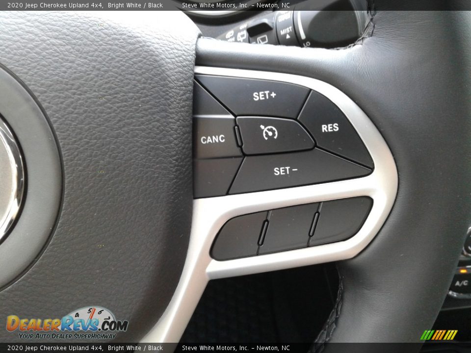 2020 Jeep Cherokee Upland 4x4 Bright White / Black Photo #17