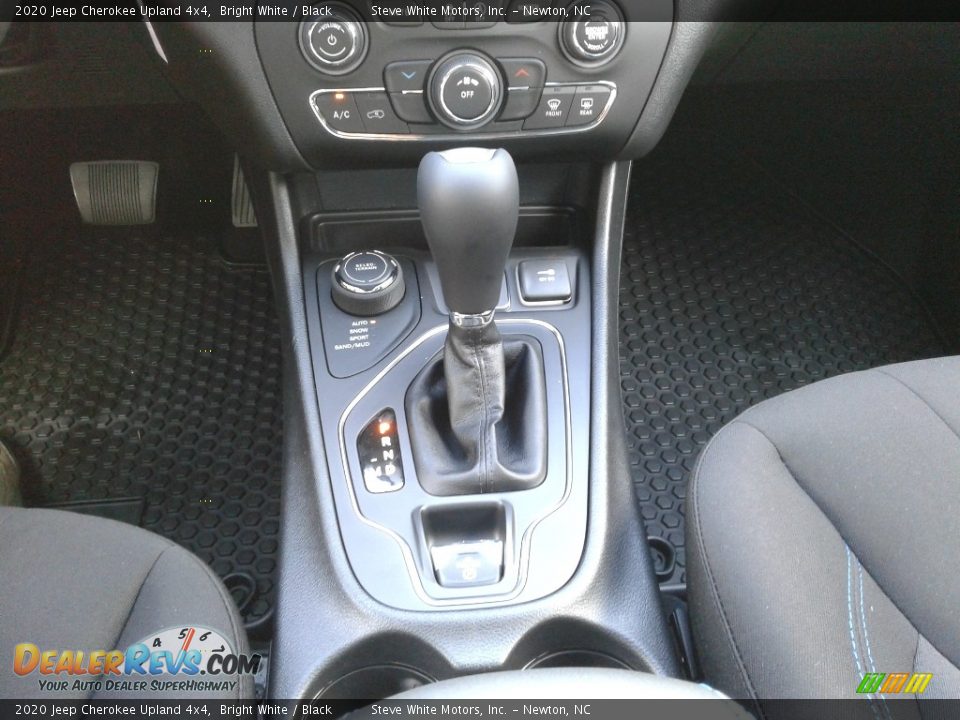 2020 Jeep Cherokee Upland 4x4 Bright White / Black Photo #28