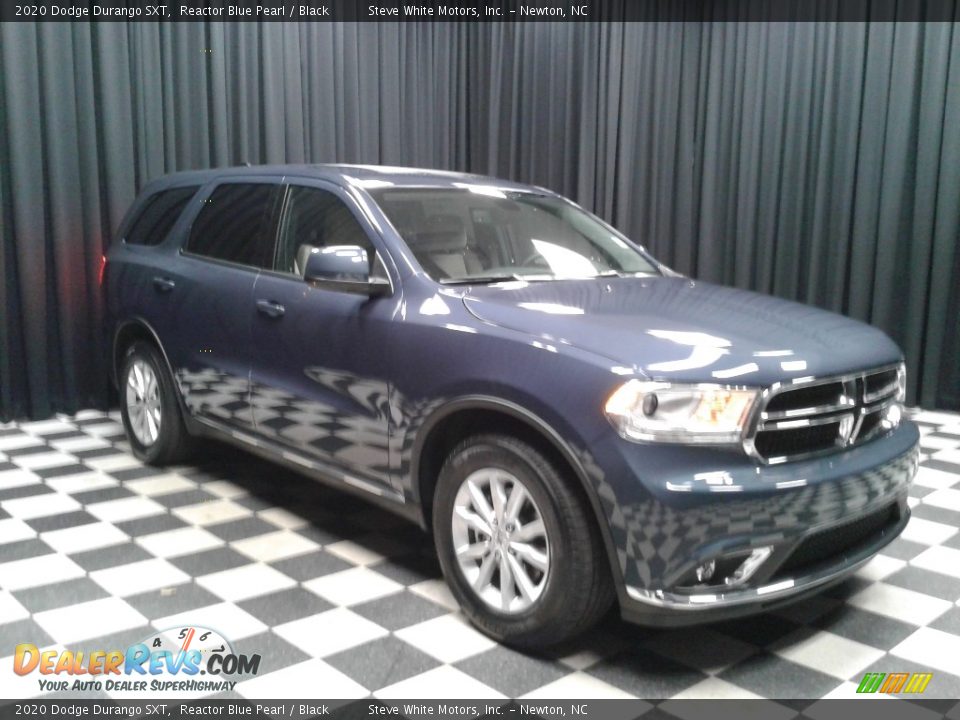 Reactor Blue Pearl 2020 Dodge Durango SXT Photo #4