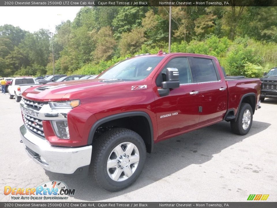 Front 3/4 View of 2020 Chevrolet Silverado 2500HD LTZ Crew Cab 4x4 Photo #1