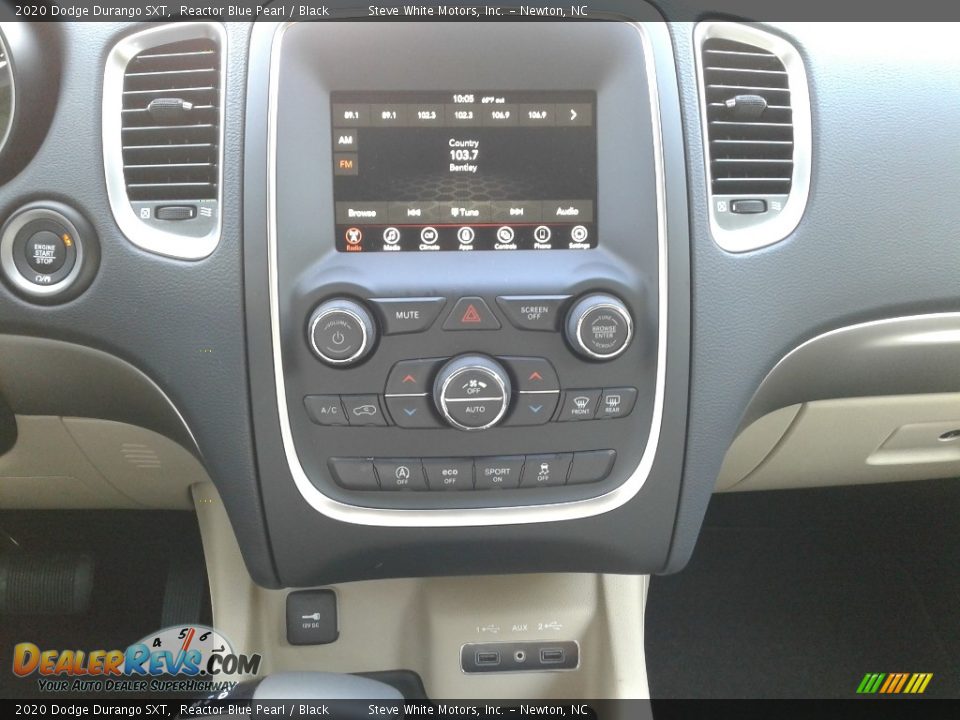 Controls of 2020 Dodge Durango SXT Photo #22