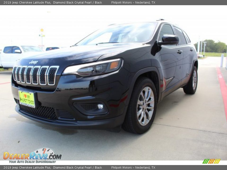 2019 Jeep Cherokee Latitude Plus Diamond Black Crystal Pearl / Black Photo #4