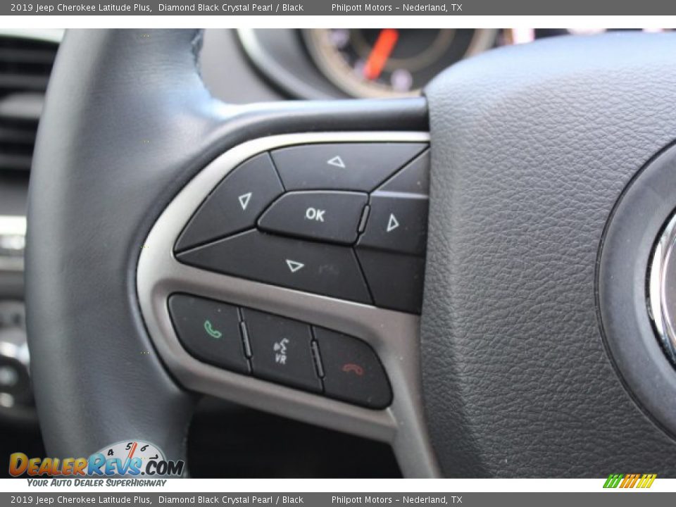 2019 Jeep Cherokee Latitude Plus Diamond Black Crystal Pearl / Black Photo #12