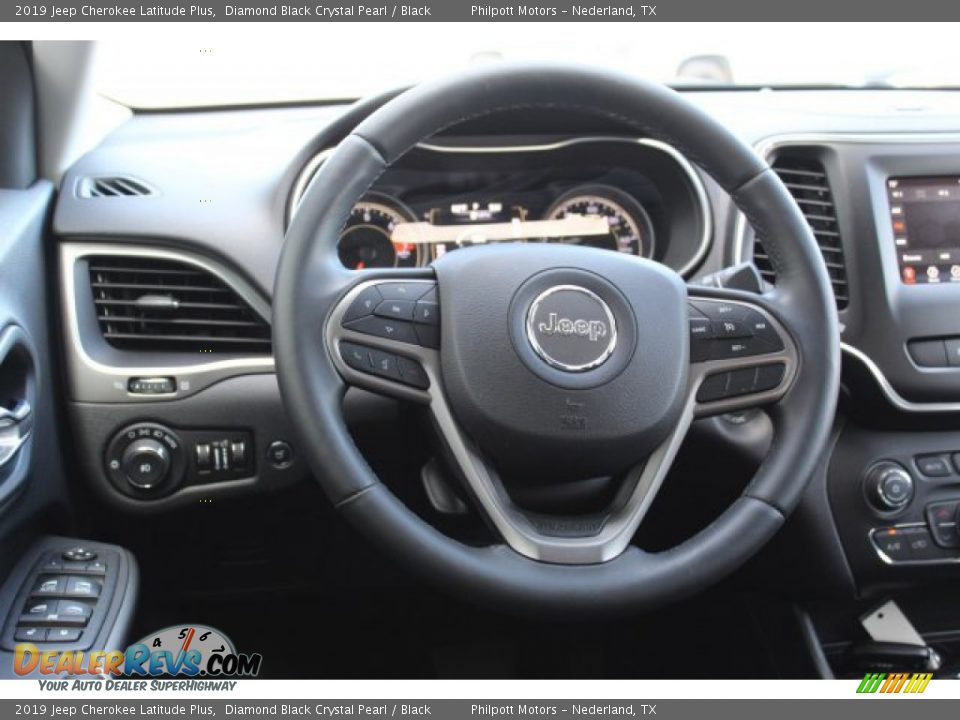 2019 Jeep Cherokee Latitude Plus Diamond Black Crystal Pearl / Black Photo #23