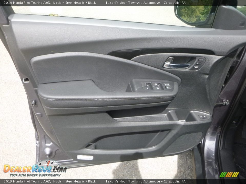 2019 Honda Pilot Touring AWD Modern Steel Metallic / Black Photo #11