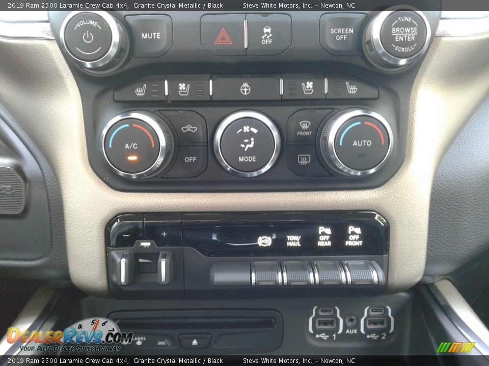 Controls of 2019 Ram 2500 Laramie Crew Cab 4x4 Photo #27