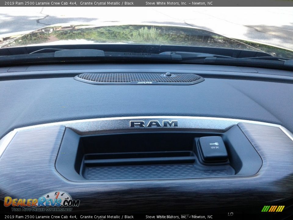 Dashboard of 2019 Ram 2500 Laramie Crew Cab 4x4 Photo #28