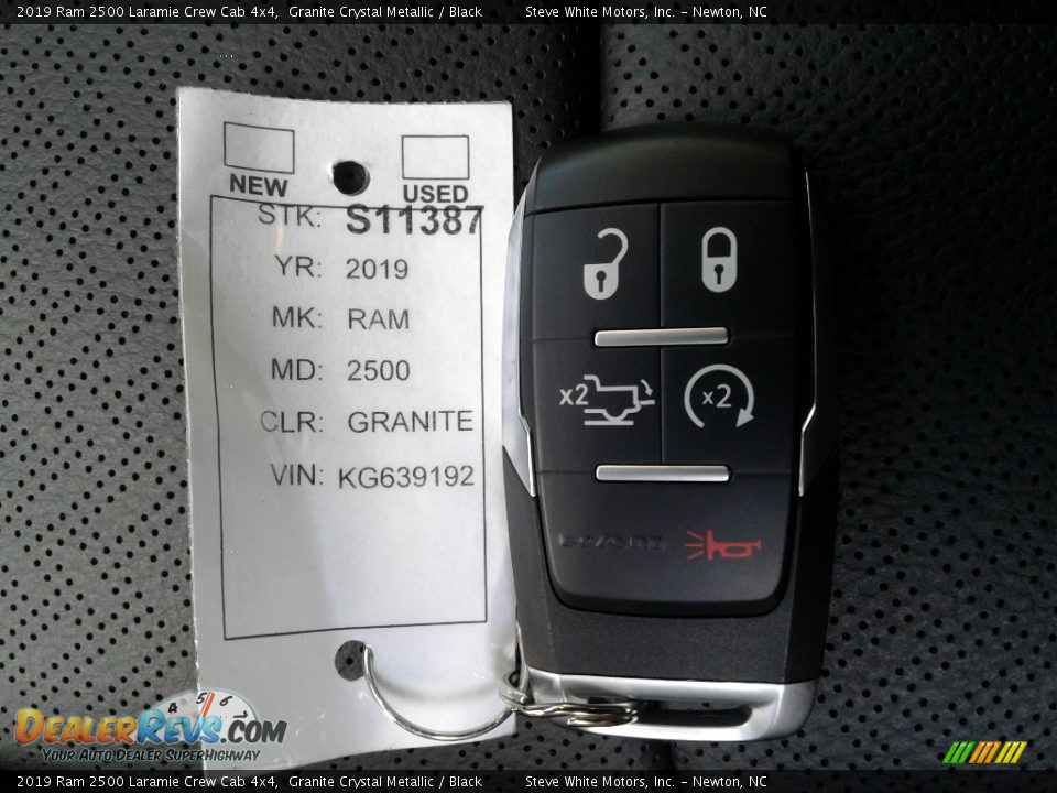 Keys of 2019 Ram 2500 Laramie Crew Cab 4x4 Photo #31