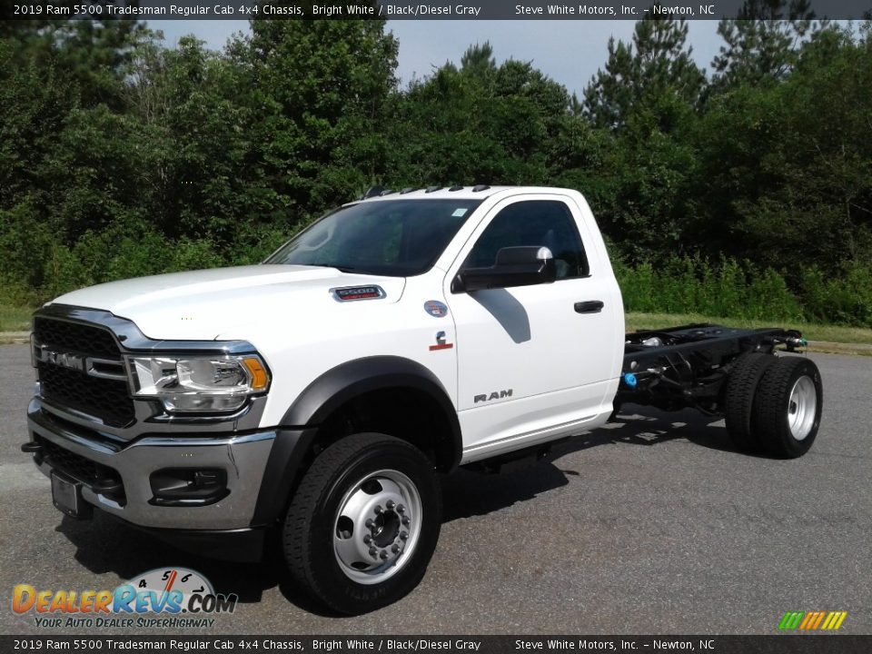 2019 Ram 5500 Tradesman Regular Cab 4x4 Chassis Bright White / Black/Diesel Gray Photo #2