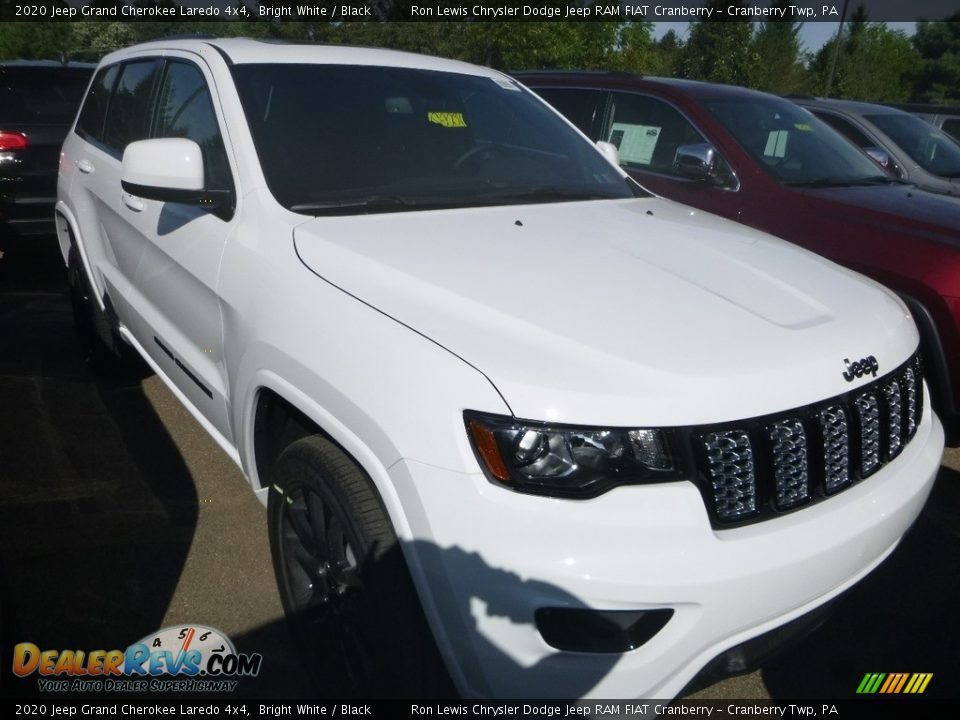 2020 Jeep Grand Cherokee Laredo 4x4 Bright White / Black Photo #5