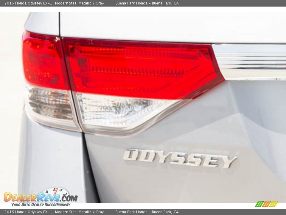 2016 Honda Odyssey EX-L Modern Steel Metallic / Gray Photo #12
