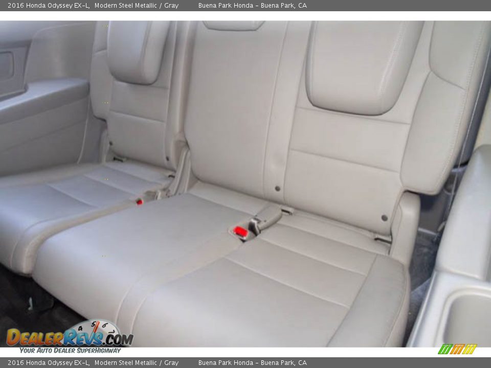 2016 Honda Odyssey EX-L Modern Steel Metallic / Gray Photo #21