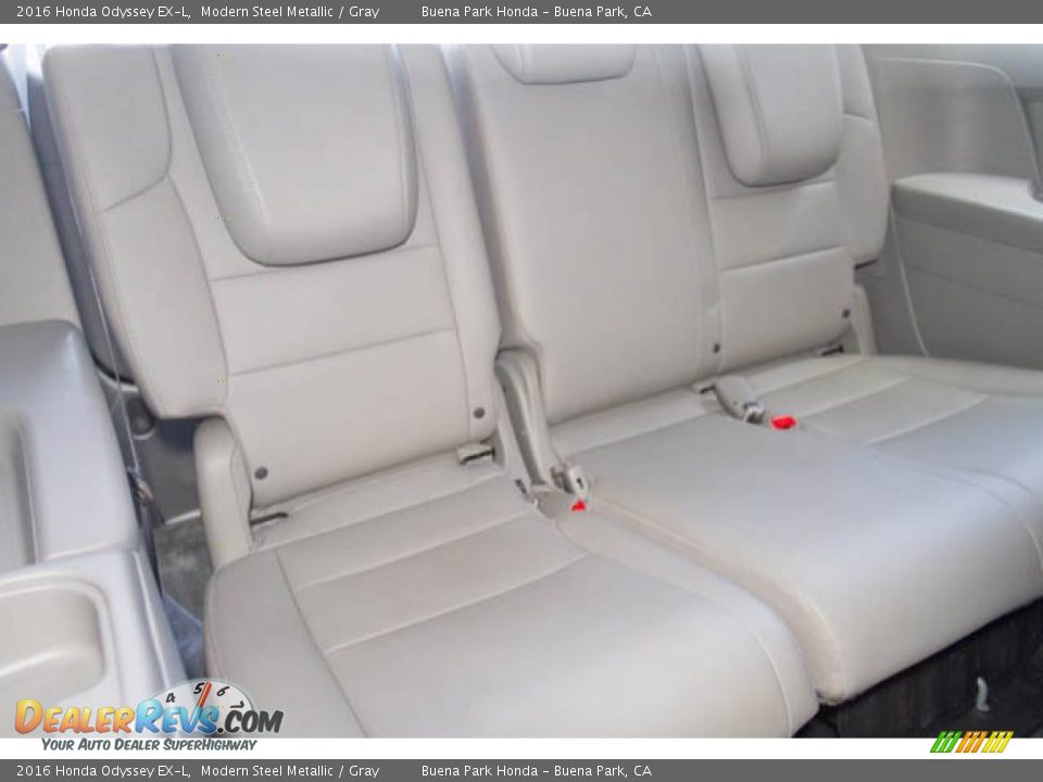 2016 Honda Odyssey EX-L Modern Steel Metallic / Gray Photo #22