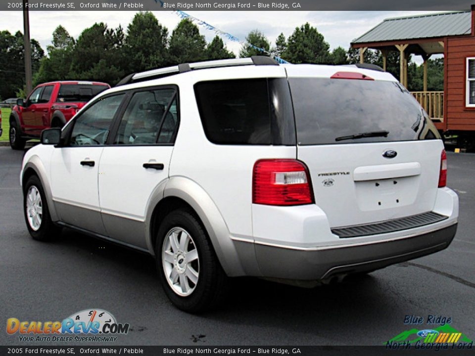 2005 Ford Freestyle SE Oxford White / Pebble Photo #3