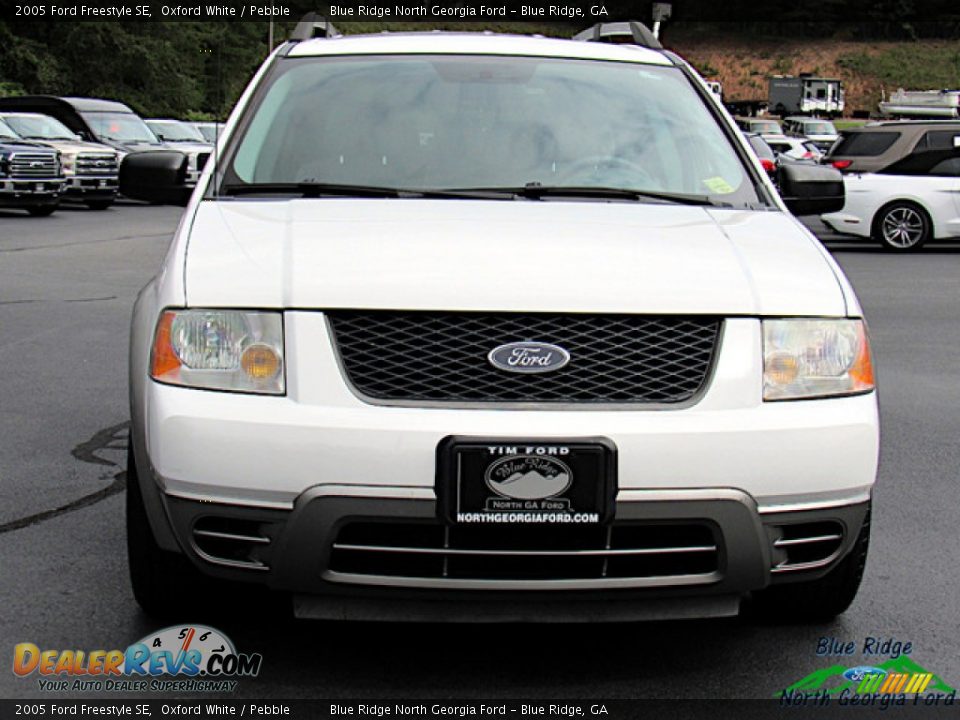 2005 Ford Freestyle SE Oxford White / Pebble Photo #8