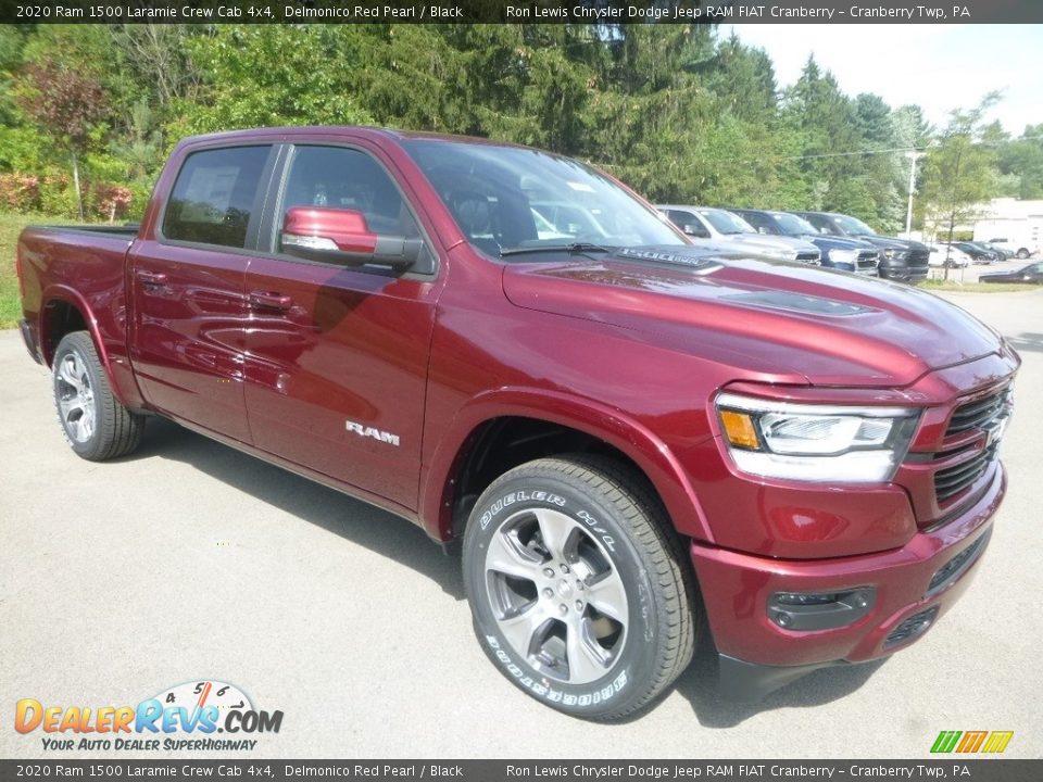 Front 3/4 View of 2020 Ram 1500 Laramie Crew Cab 4x4 Photo #7
