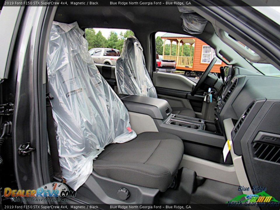 2019 Ford F150 STX SuperCrew 4x4 Magnetic / Black Photo #11