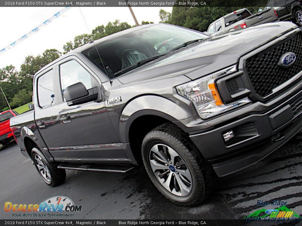 2019 Ford F150 STX SuperCrew 4x4 Magnetic / Black Photo #31
