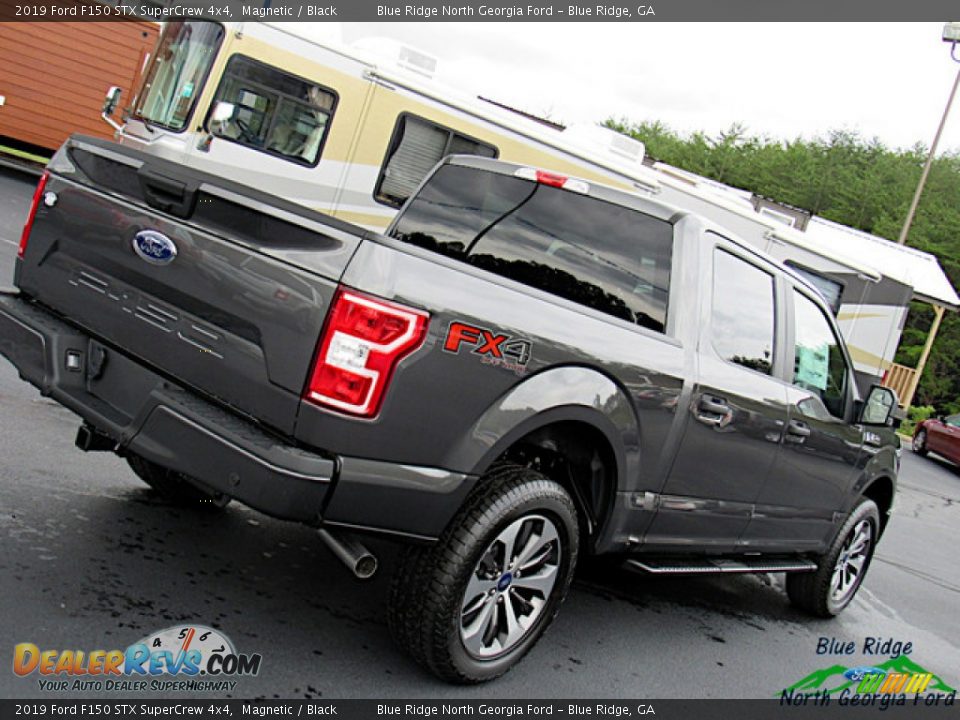 2019 Ford F150 STX SuperCrew 4x4 Magnetic / Black Photo #32