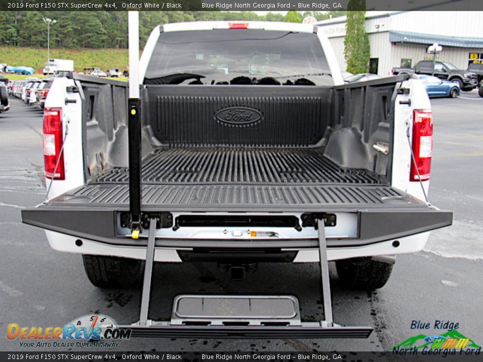 2019 Ford F150 STX SuperCrew 4x4 Oxford White / Black Photo #17