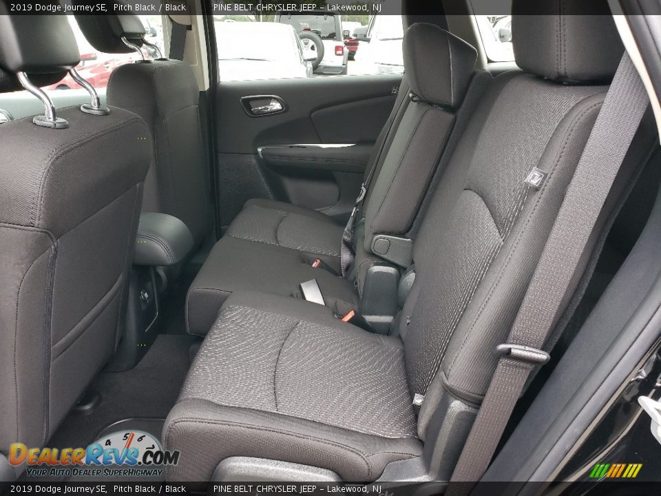 2019 Dodge Journey SE Pitch Black / Black Photo #6